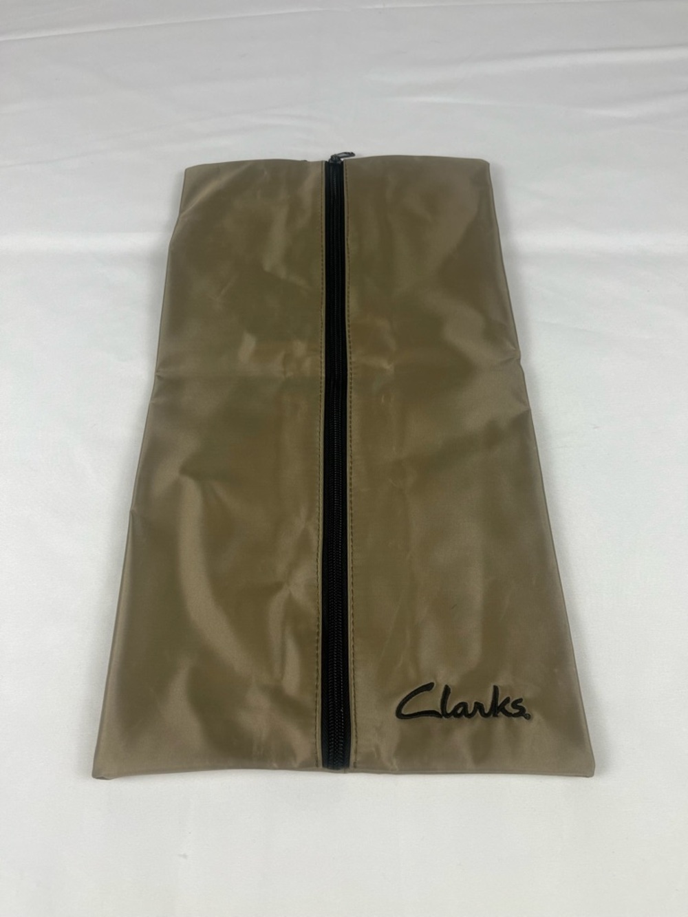 Clarks Men's Olive Green Toiletry / Shoe Bag with Black Zip
